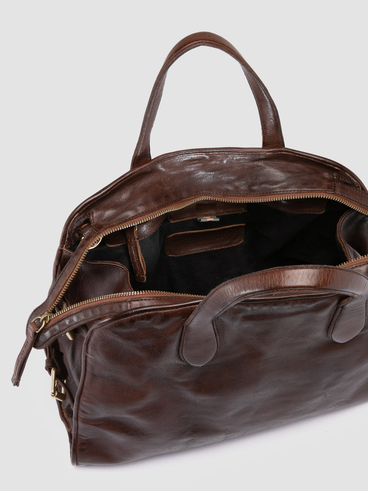 JULIE/017 IGNIS T. CIGAR