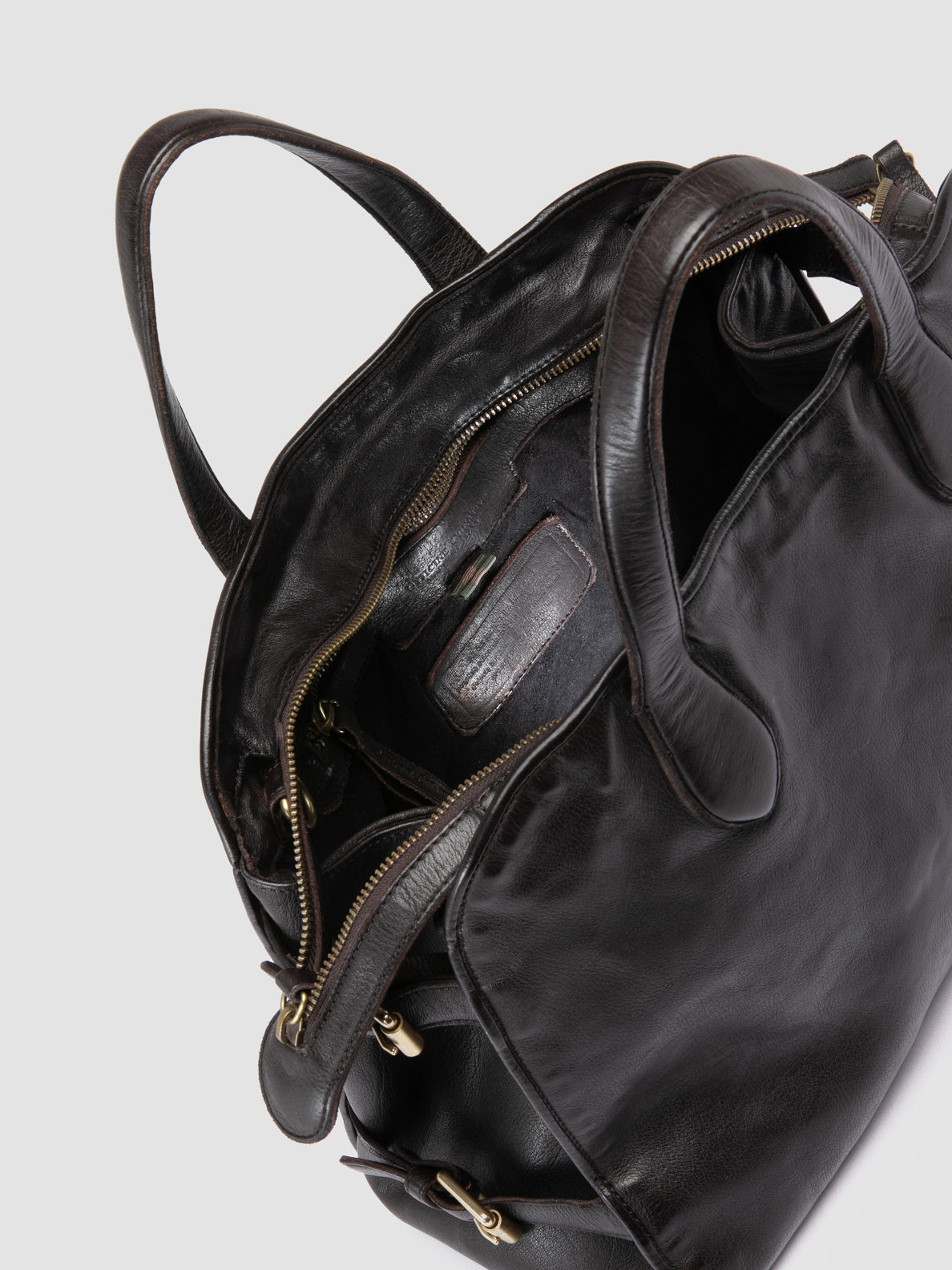 JULIE/017 IGNIS T. EBANO