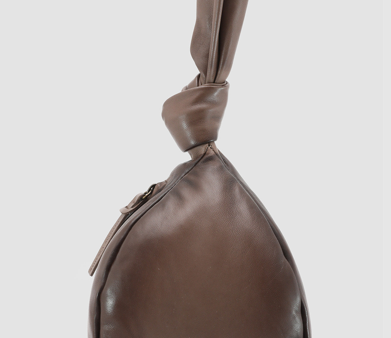 BOLINA/23 AERO GUANTERIA WALNUT