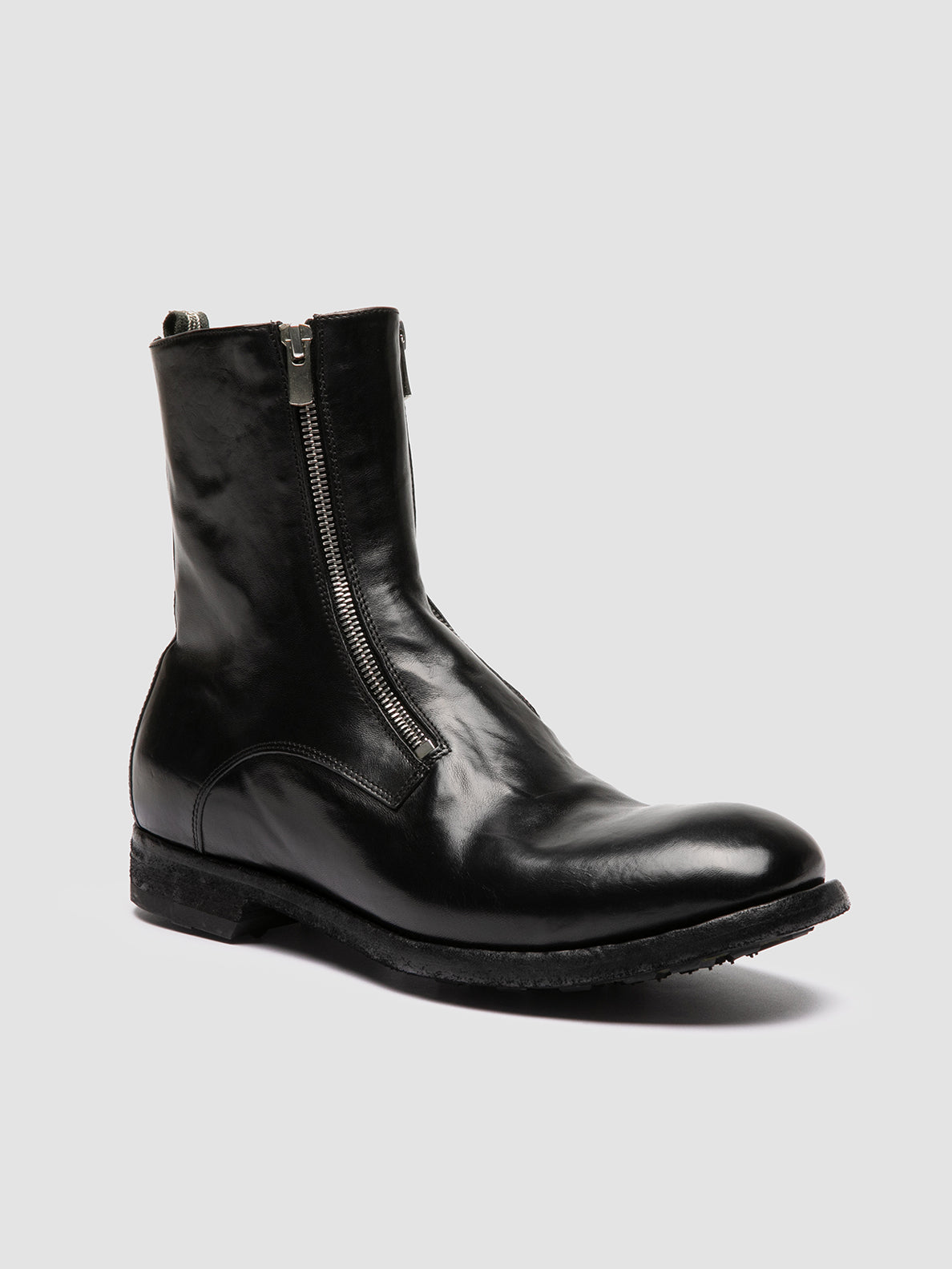 ARBUS/030 NOVAK T. NERO