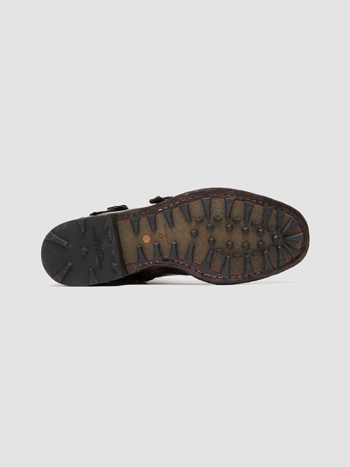 ARBUS/032 NOVAK T. EBANO