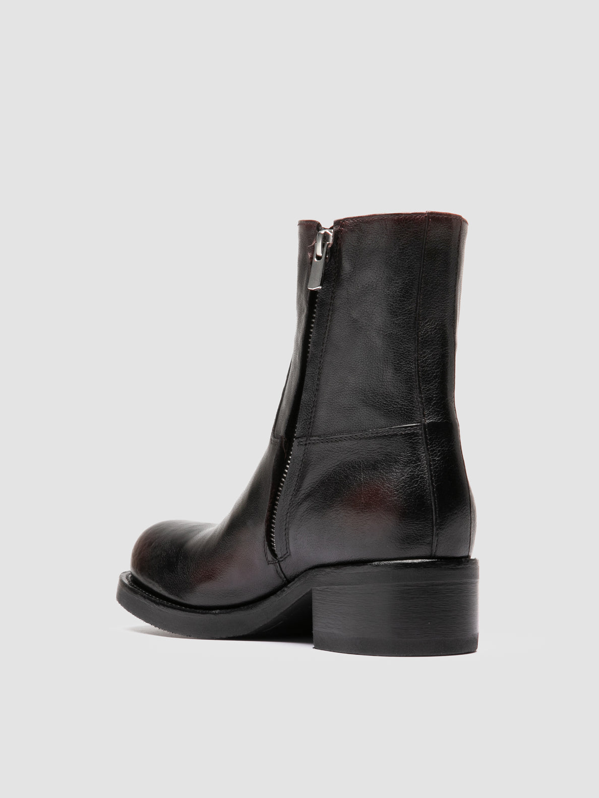 DANA/001 RUBOFF MAREMMA LACQUER/SUPERNERO