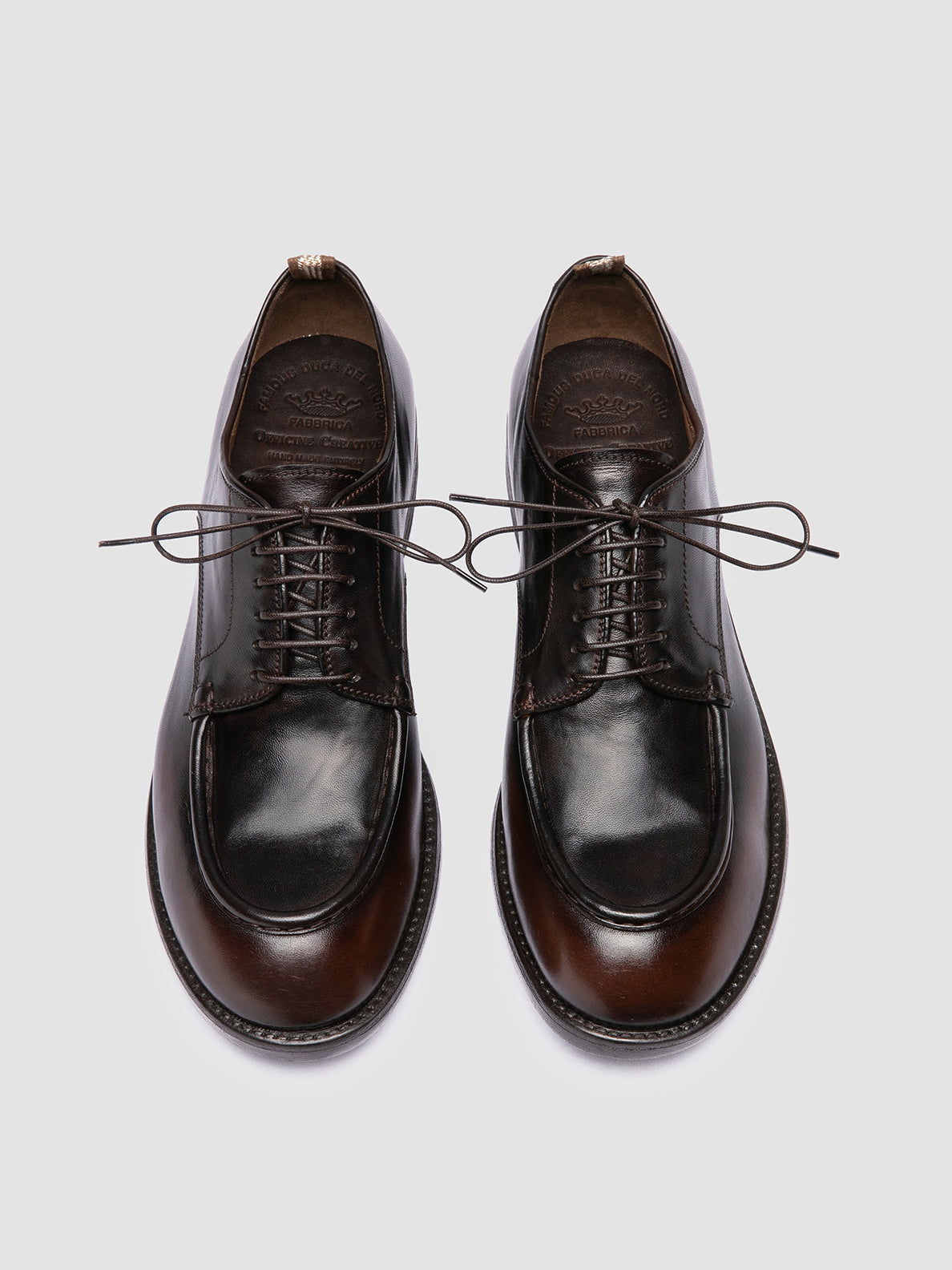 DIARY/002 PATINA NOVAK T. CIGAR/TM25