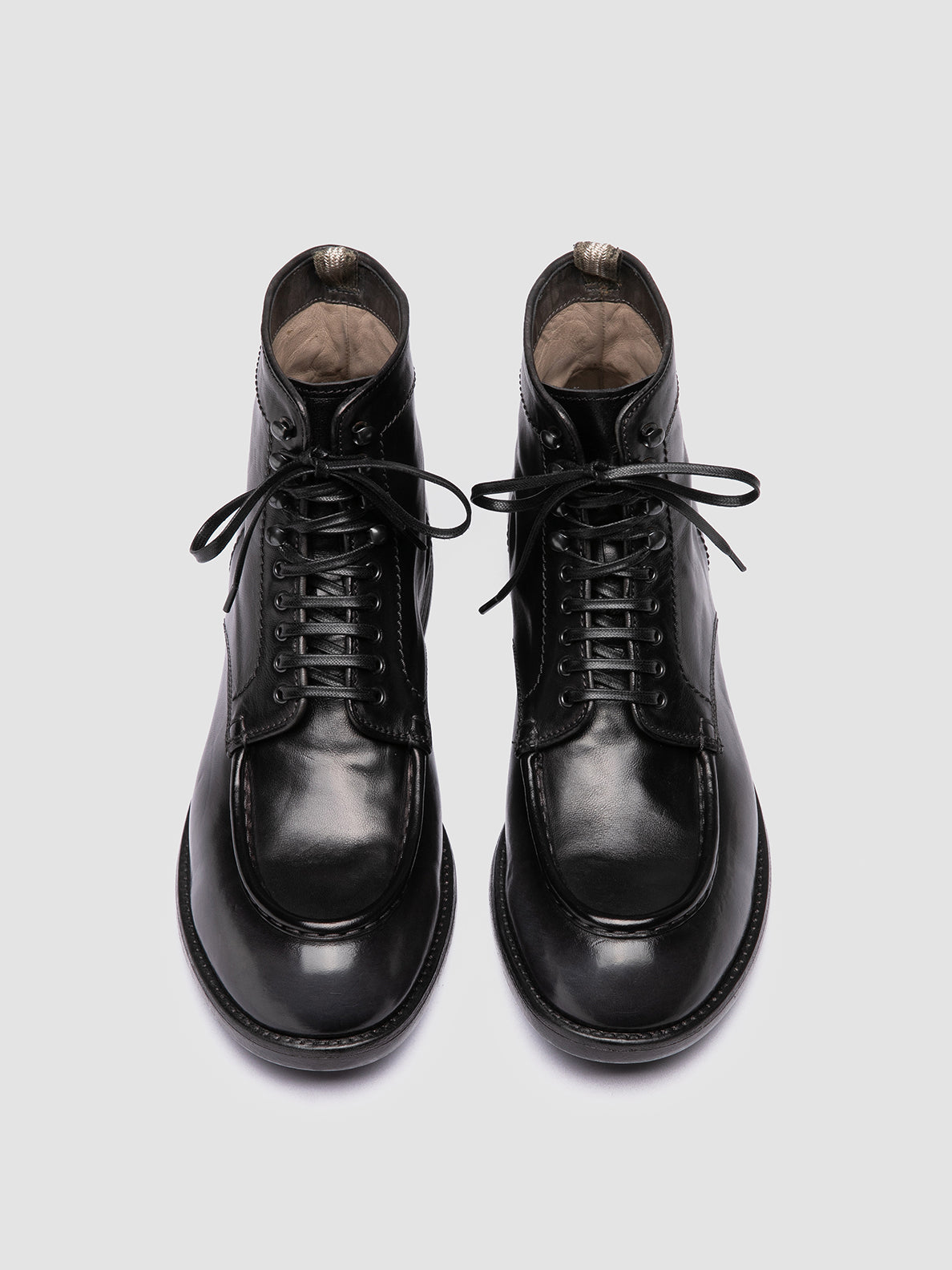 DIARY/003 PATINA NOVAK T. CAVIAR/SUPERNERO
