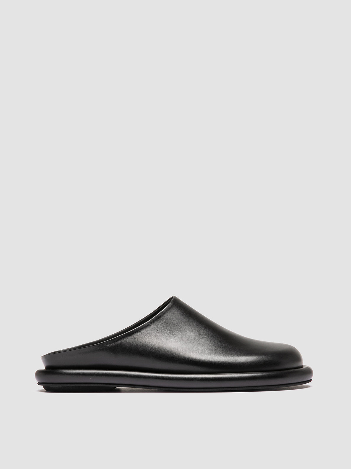 ESTENS/107 BUTTERO NAPPA NERO