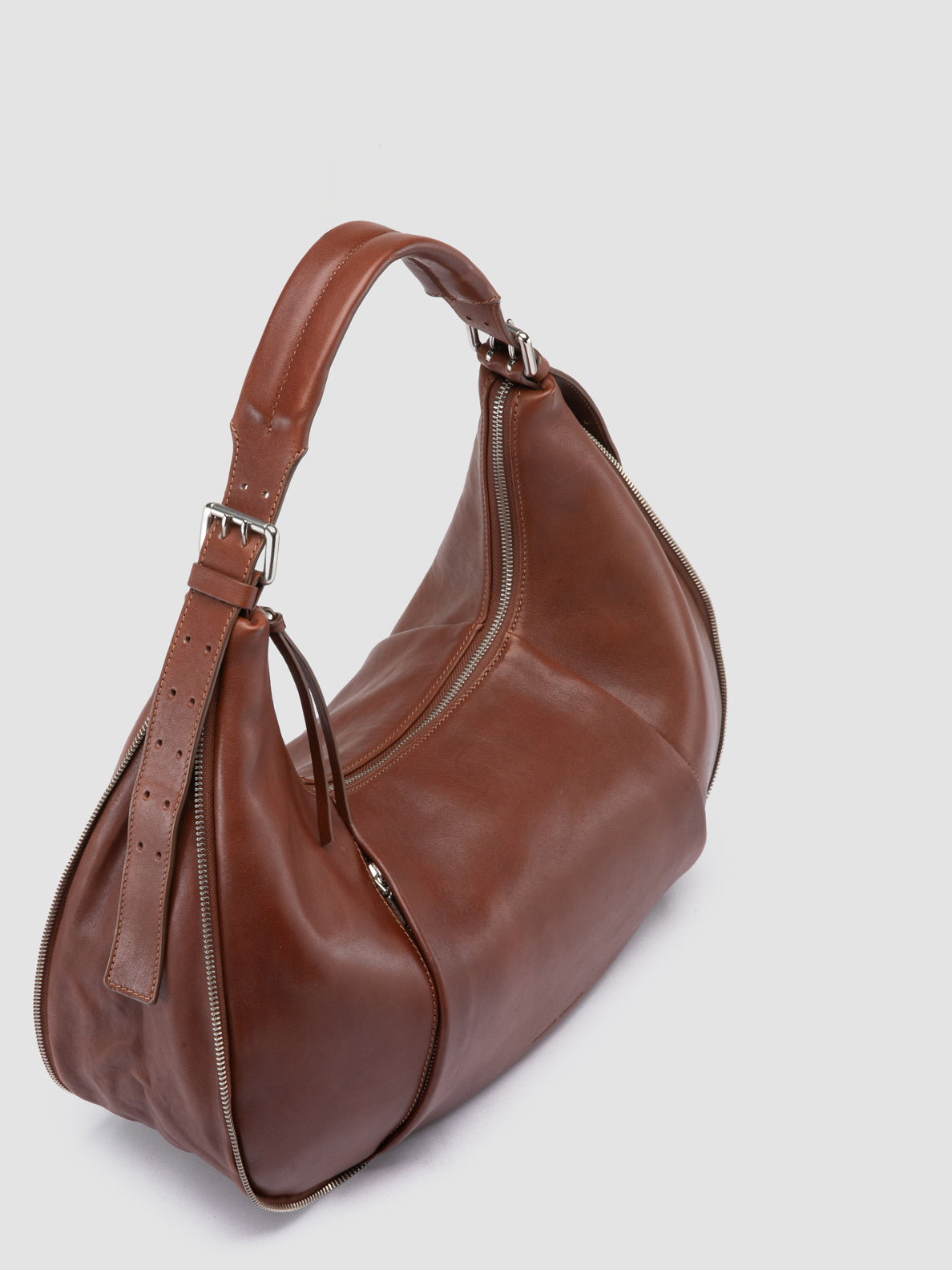 GHINZA/002 AVIREX PAMPERO