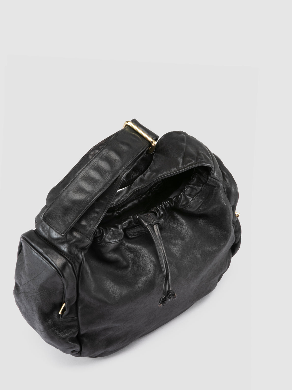 PAGE/001 IGNIS T. NERO