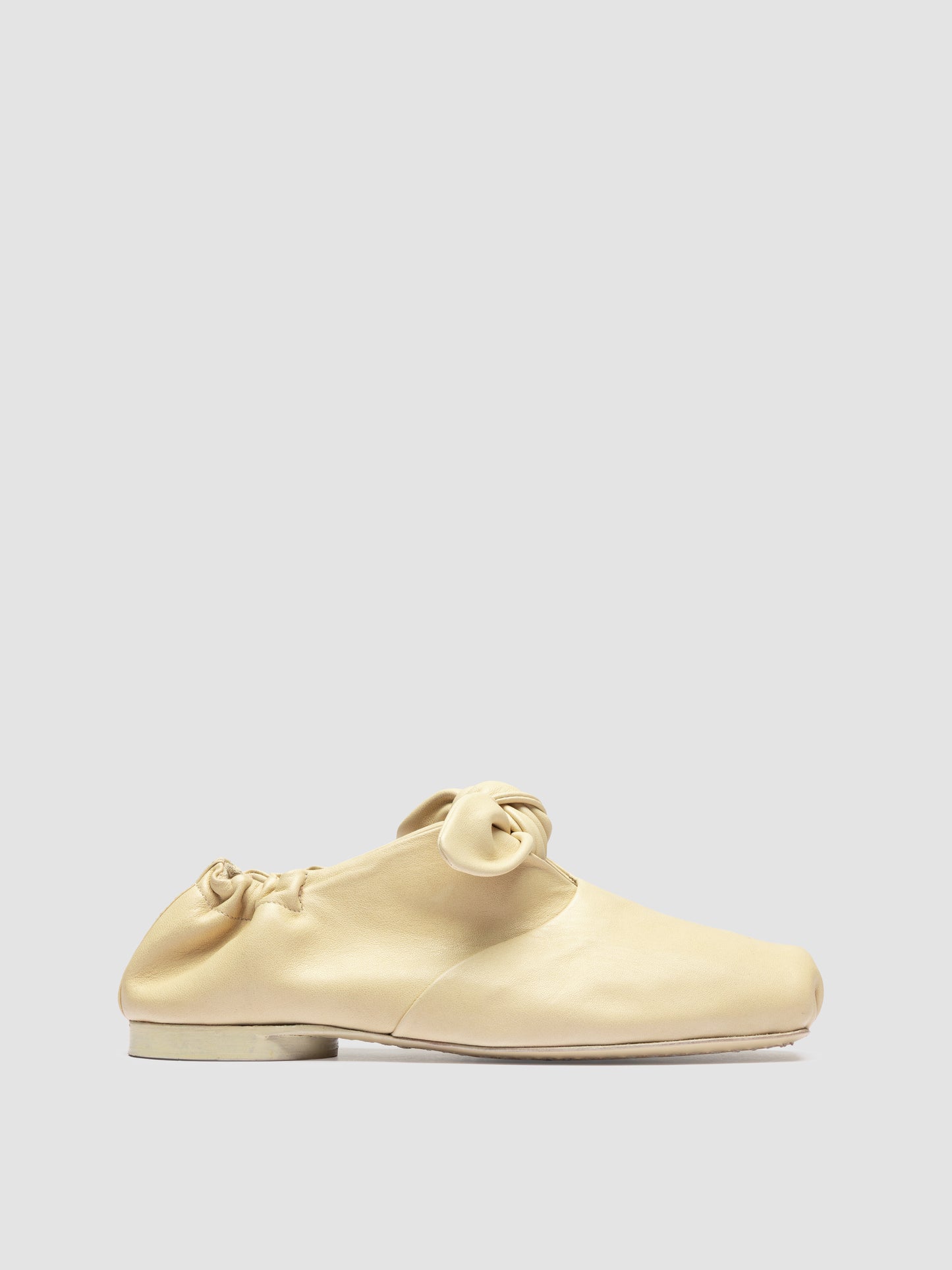 BISOU/002 AVIREX BOULDER