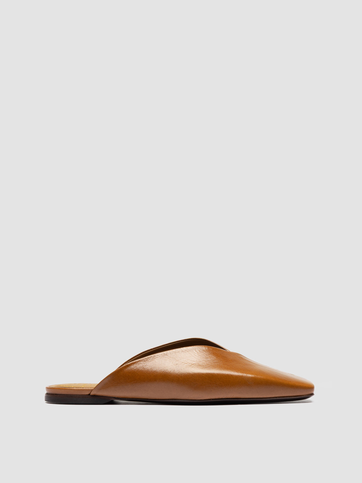 CARMEN/001 LATEX BROWN