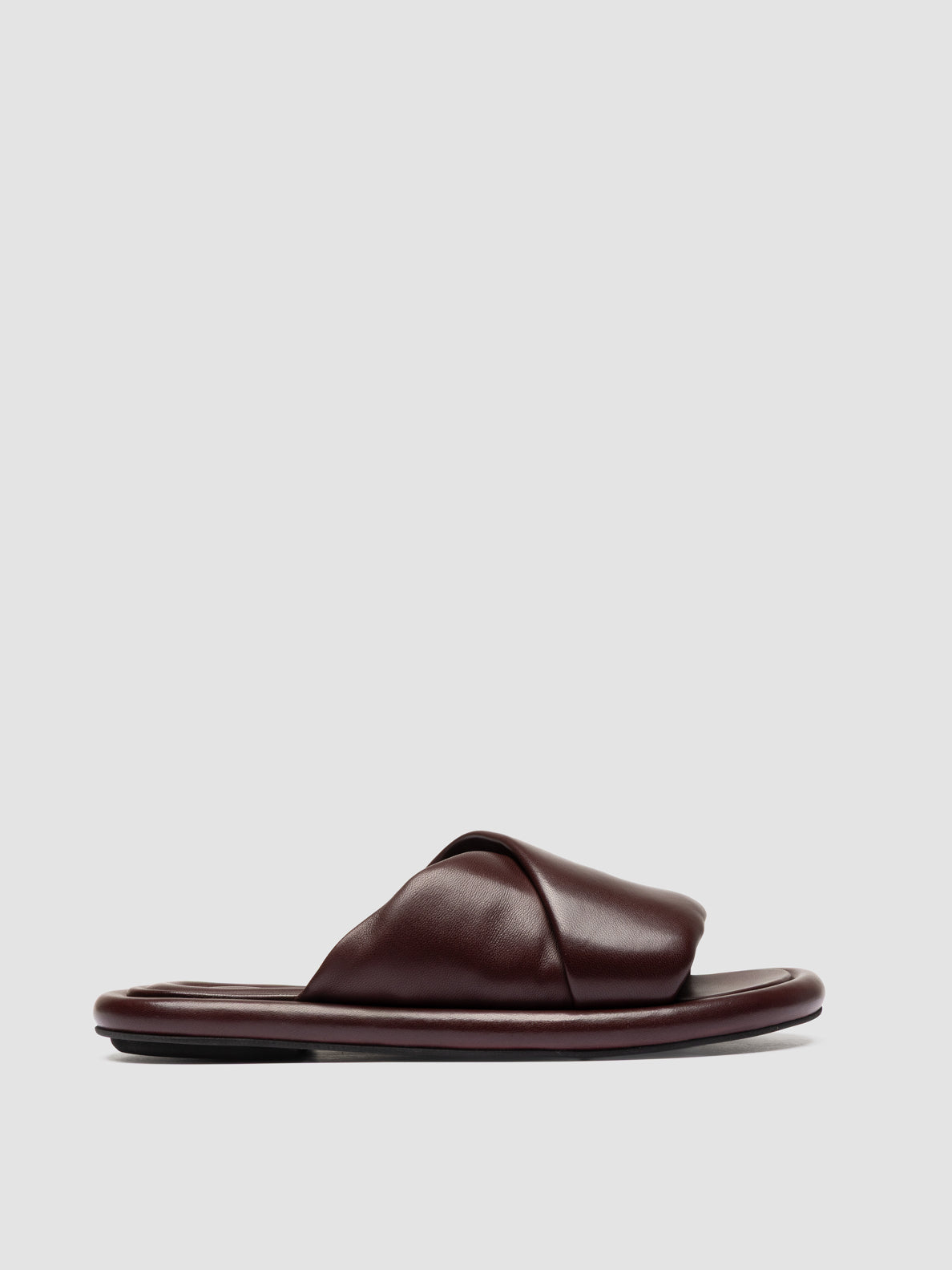 ESTENS/113 GUANTERIA MAHOGANY RED