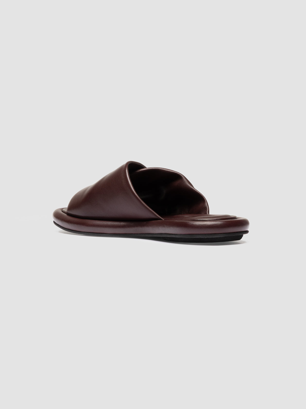 ESTENS/113 GUANTERIA MAHOGANY RED