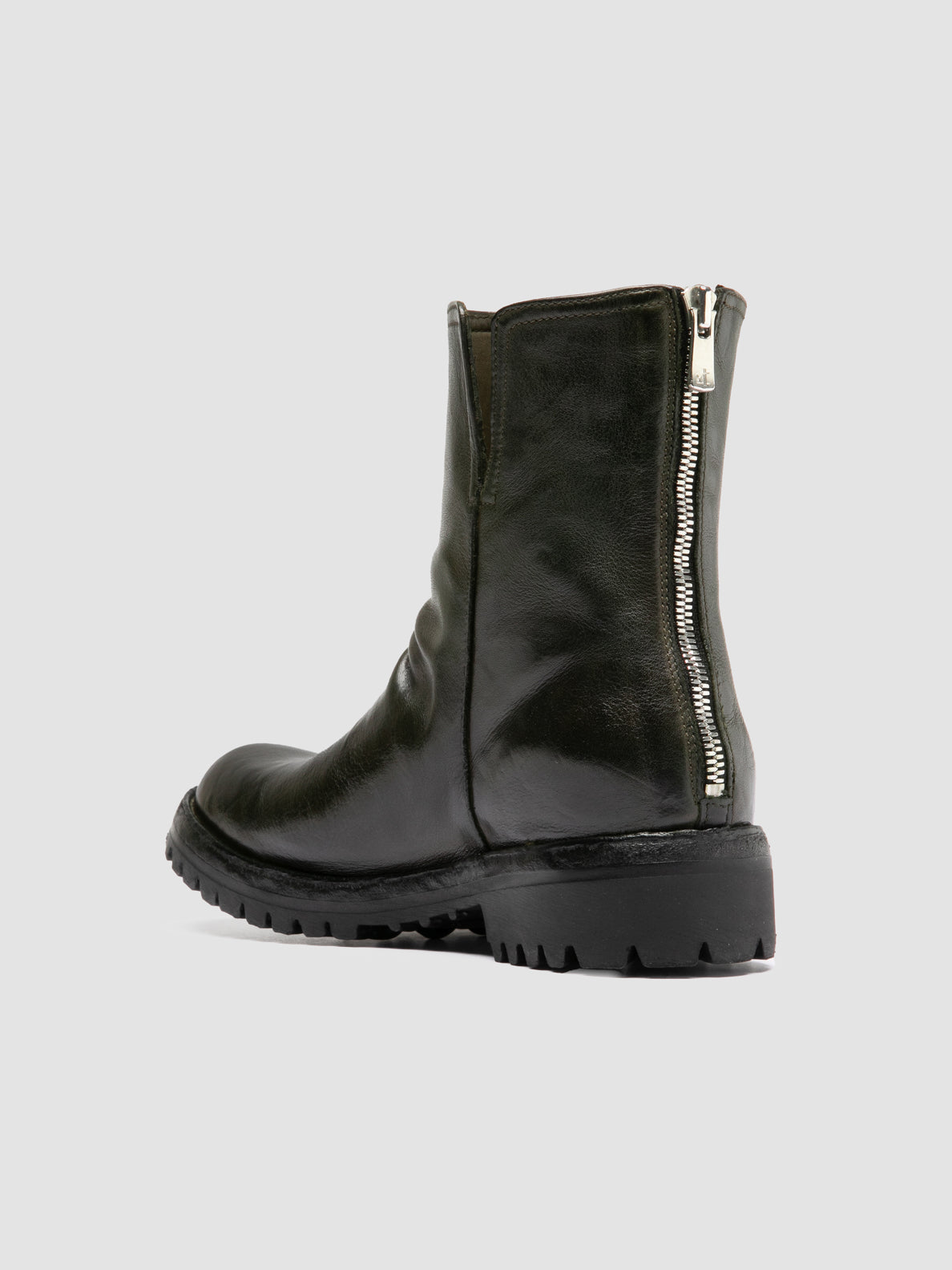 LORAINE/032 IGNIS T. OLIVE