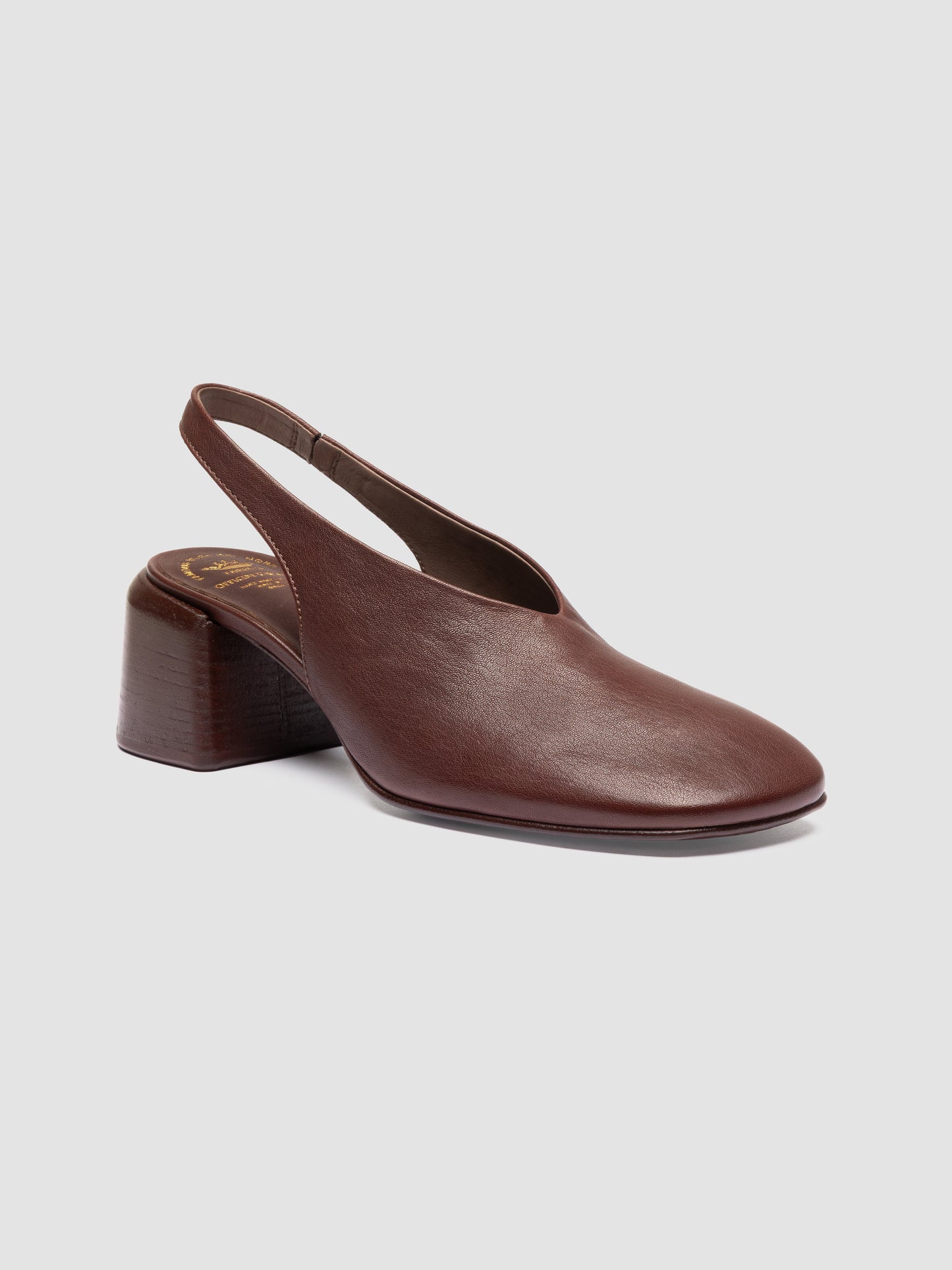 MEDEA/002 AVIREX CASTAGNO