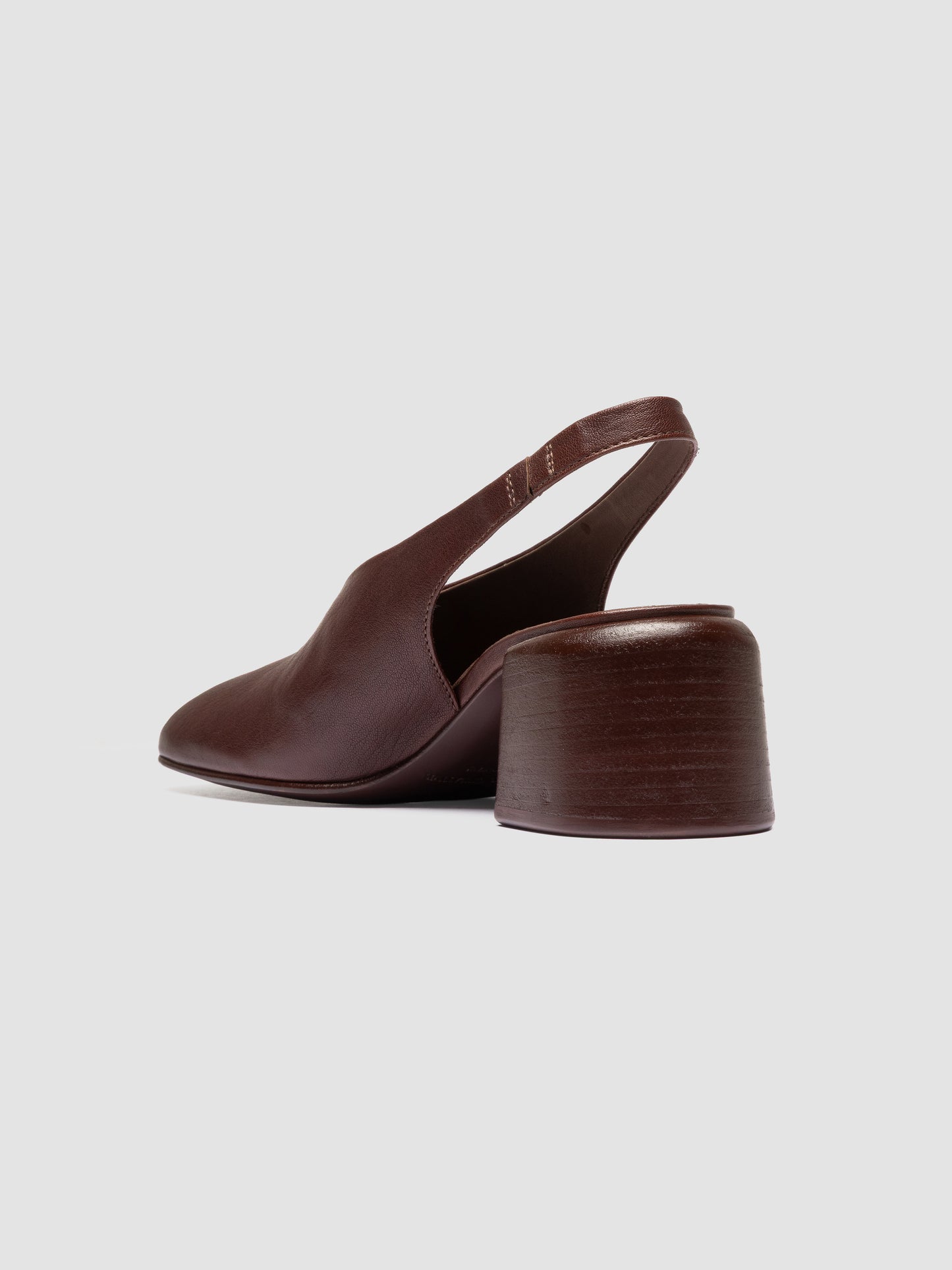 MEDEA/002 AVIREX CASTAGNO