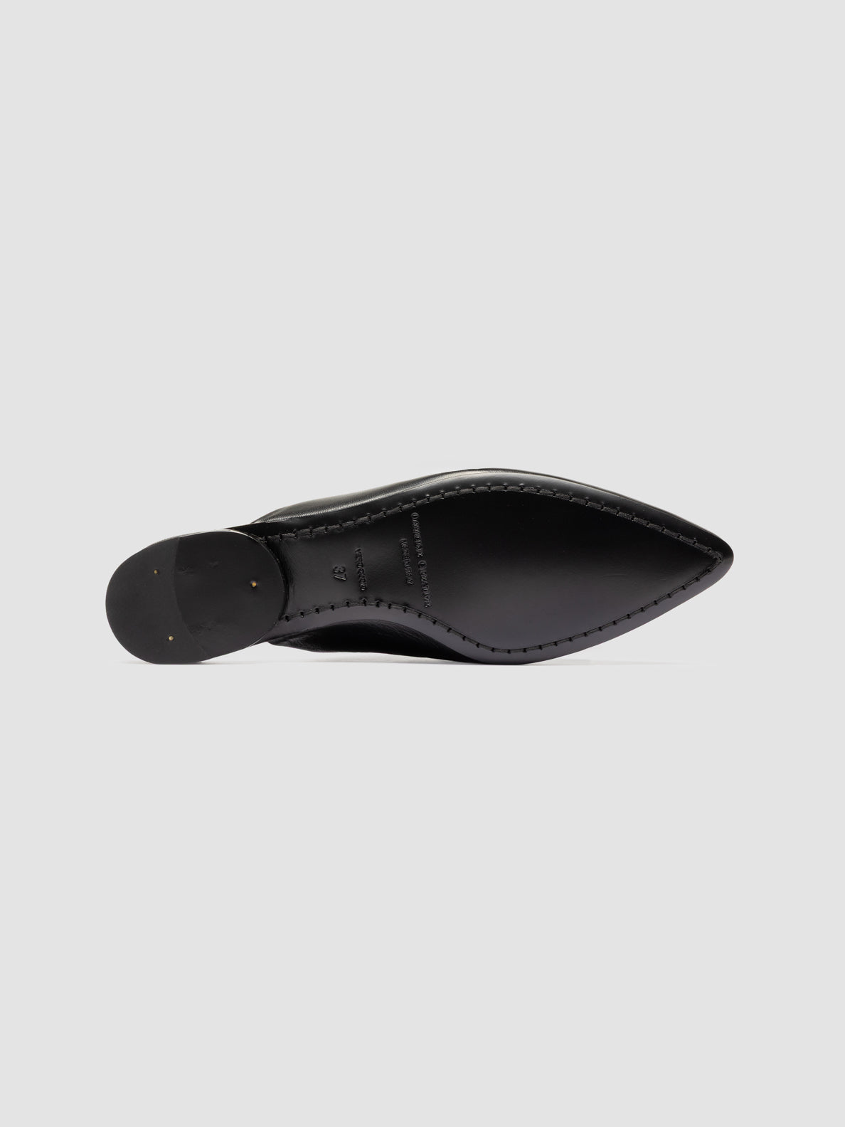 NORMA/003 LATEX NERO