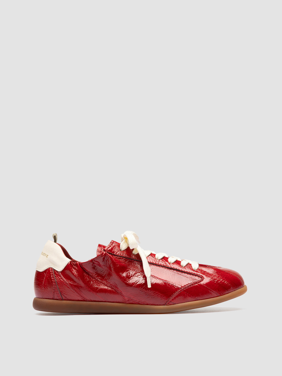 PETRI/102 ANGUILLA/LT TAG HAUTE RED/TOFU F.DO NATURALE SCURO