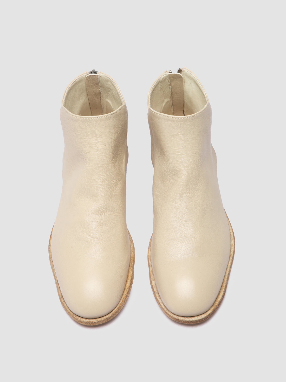 SOLITUDE/106 HORSE LUX VOL. WHITE IVORY