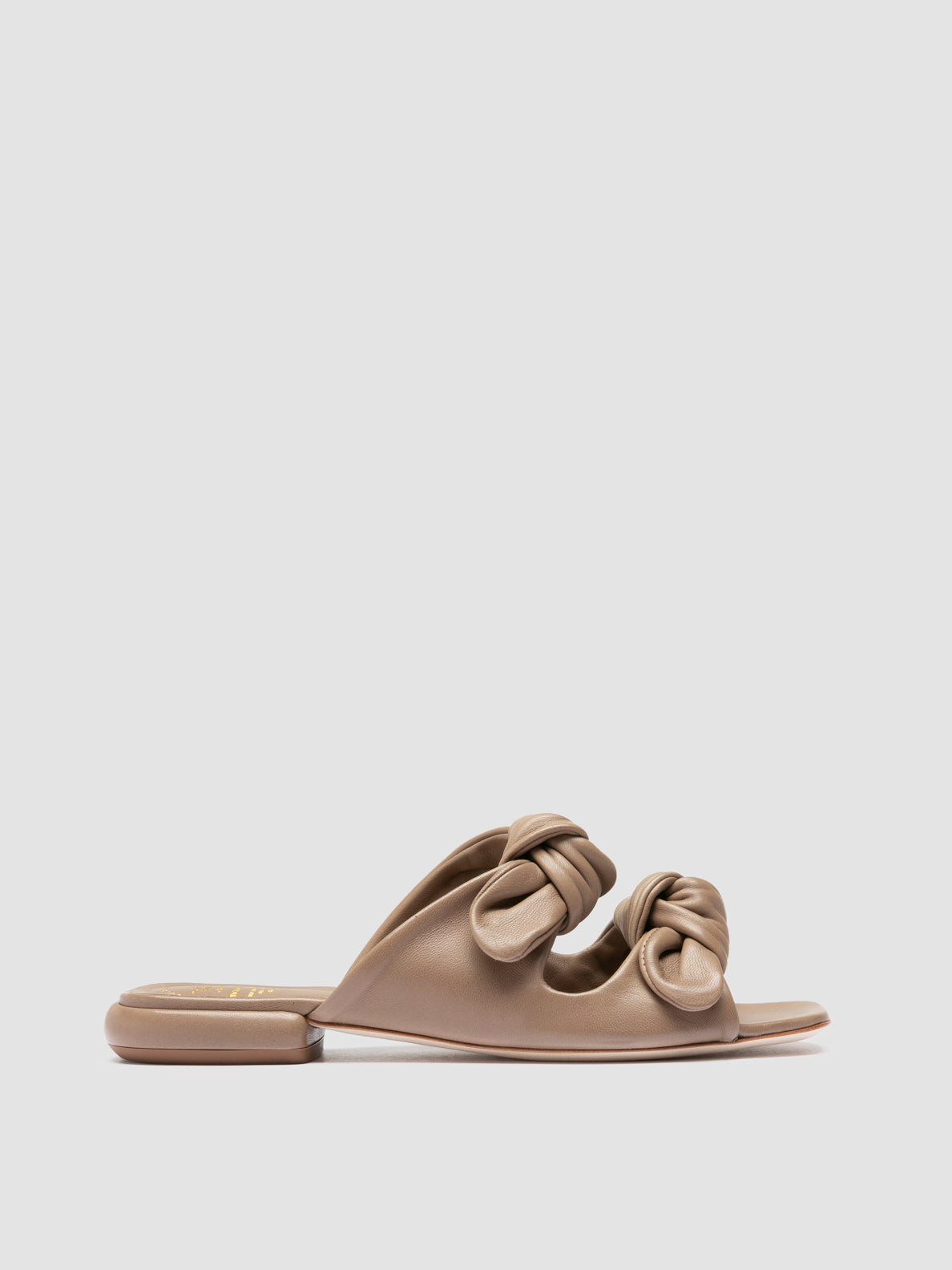 SUKI/006 GUANTERIA LEAD