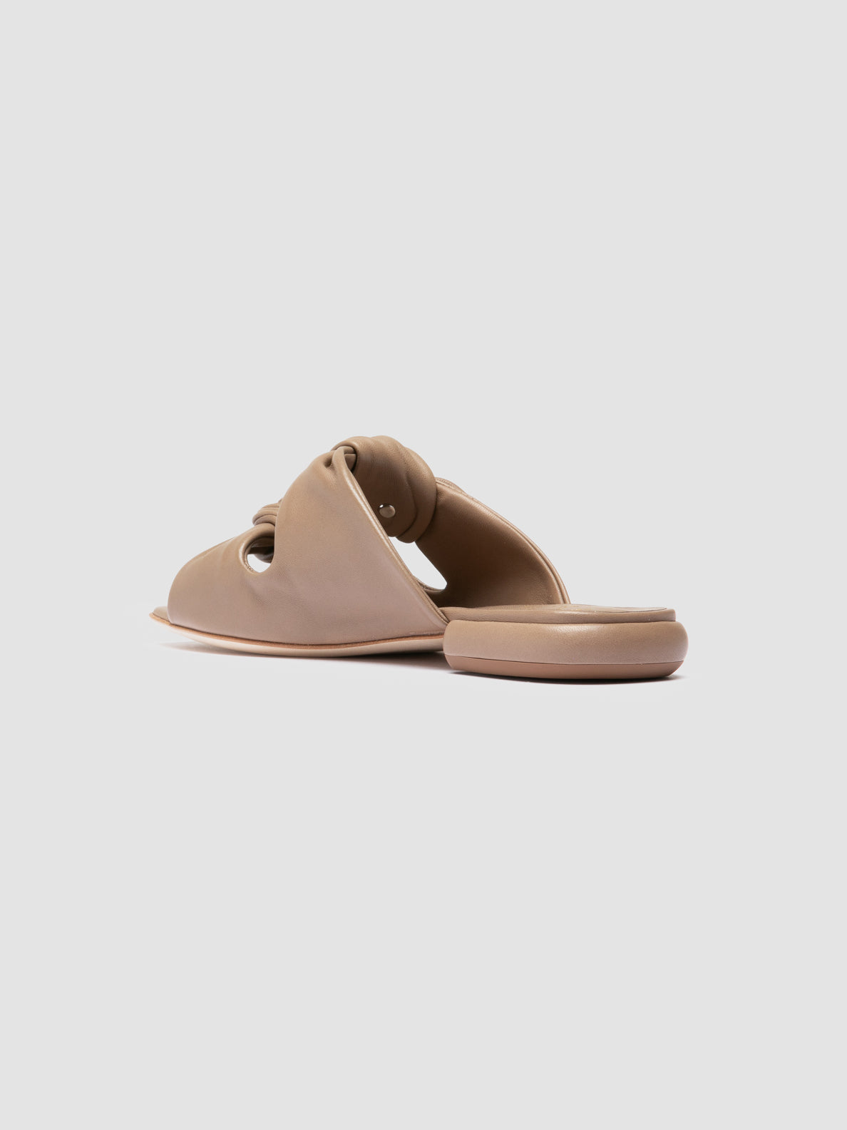 SUKI/006 GUANTERIA LEAD