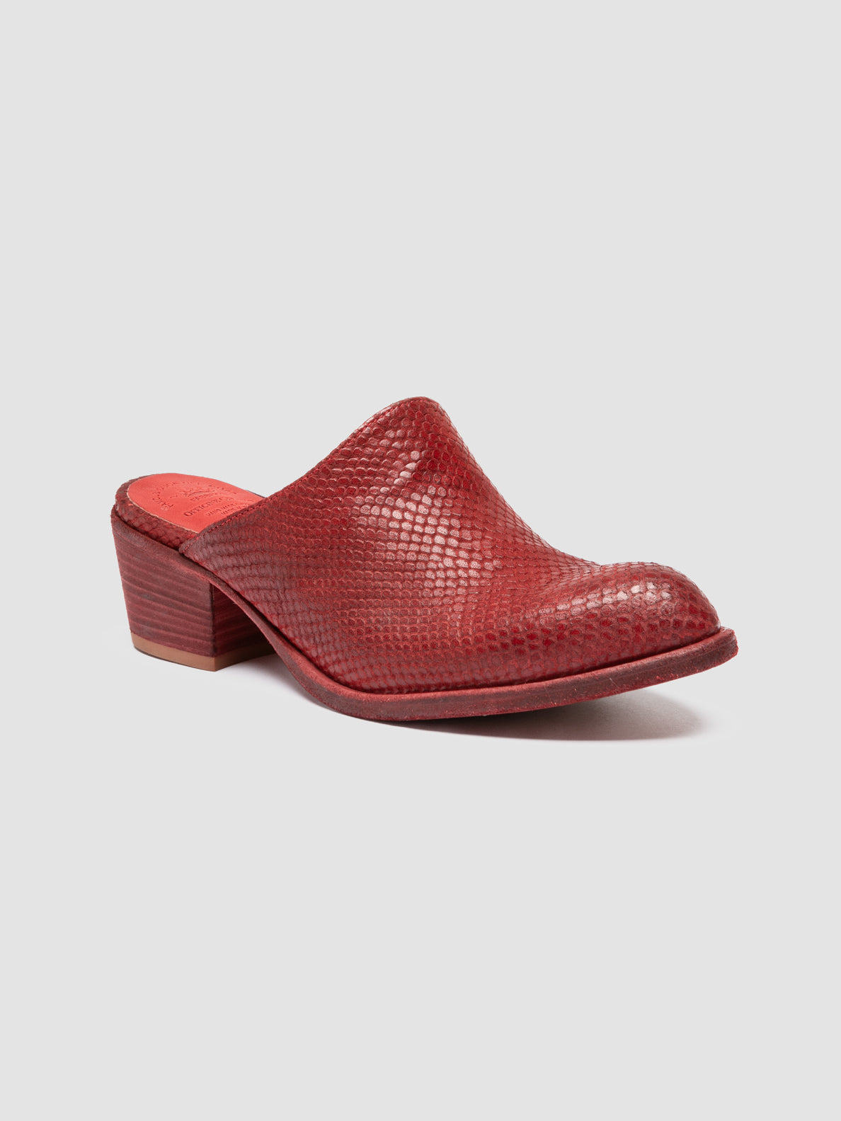 WADE/007 EXOTIC T. RED DHALIA