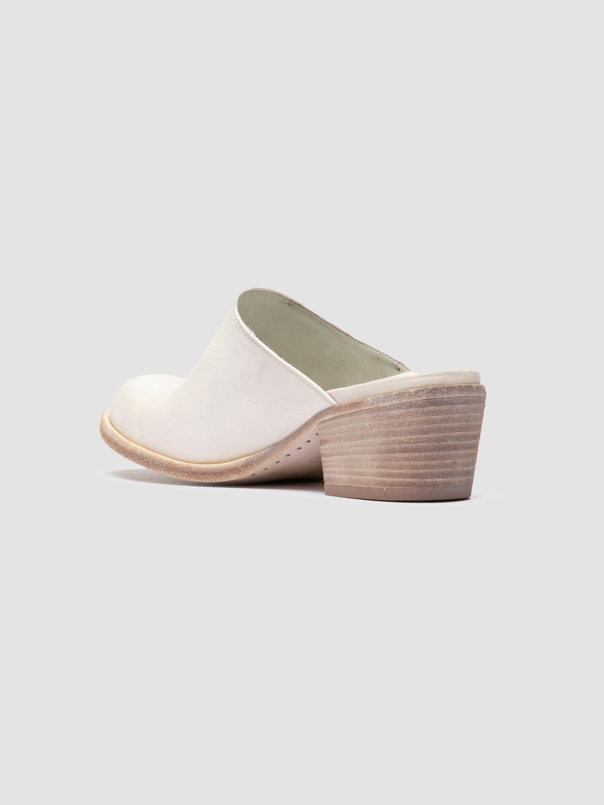 WADE/007 IGNIS T. NEBBIA