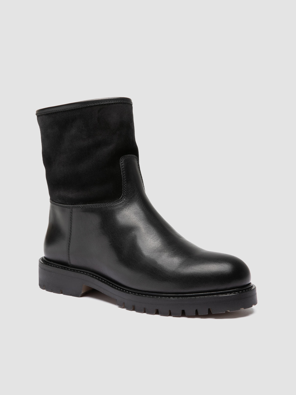 BOSS/020 SPALLA PIUMA NAPPA/LIGHT CACHEMIRE NERO_fod.montone