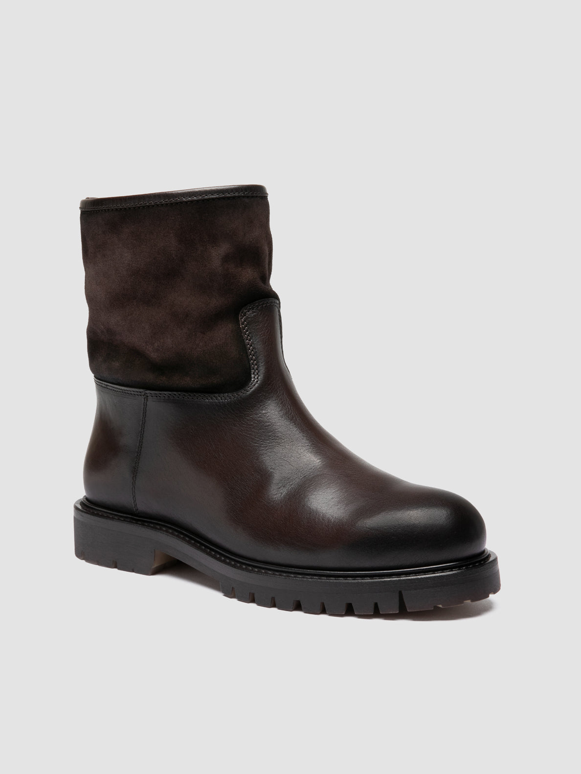 BOSS/020 AERO SPALLA PIUMA NAPPA/LIGHT CACHEMIRE COFFEE/PEPE_fod.montone