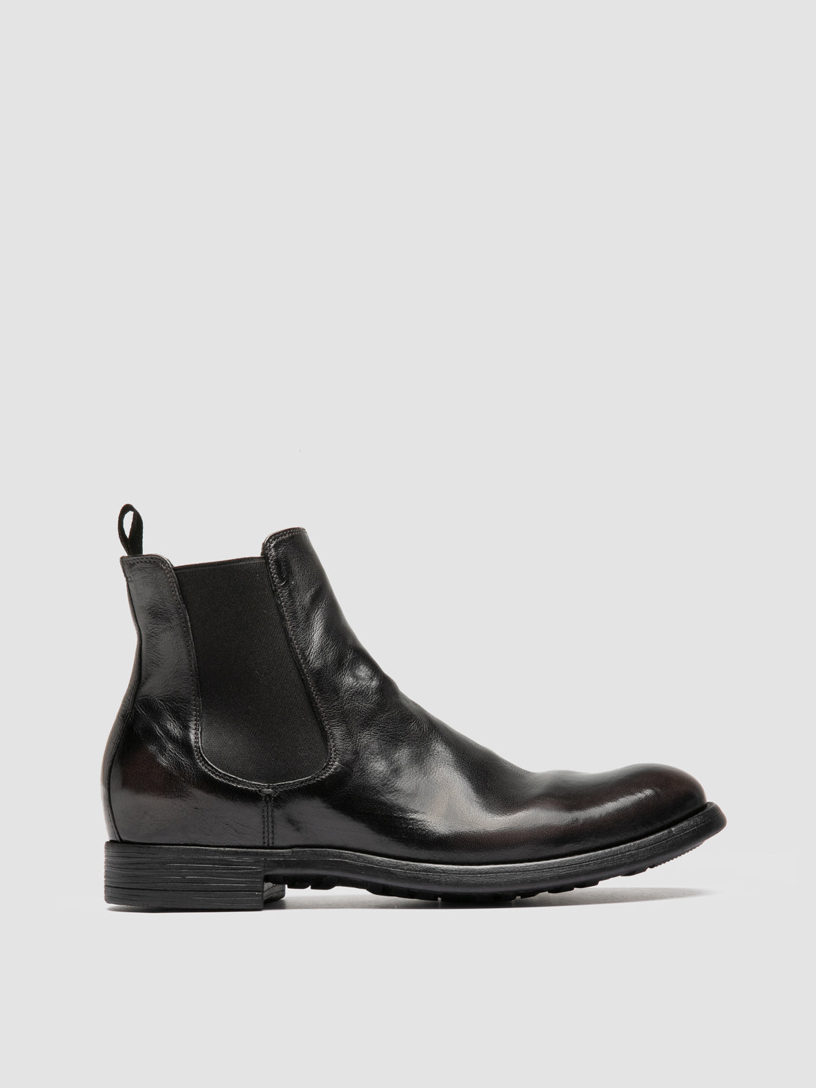 CHRONICLE/074 PATINA IGNIS T. FERRO/SUPERNERO