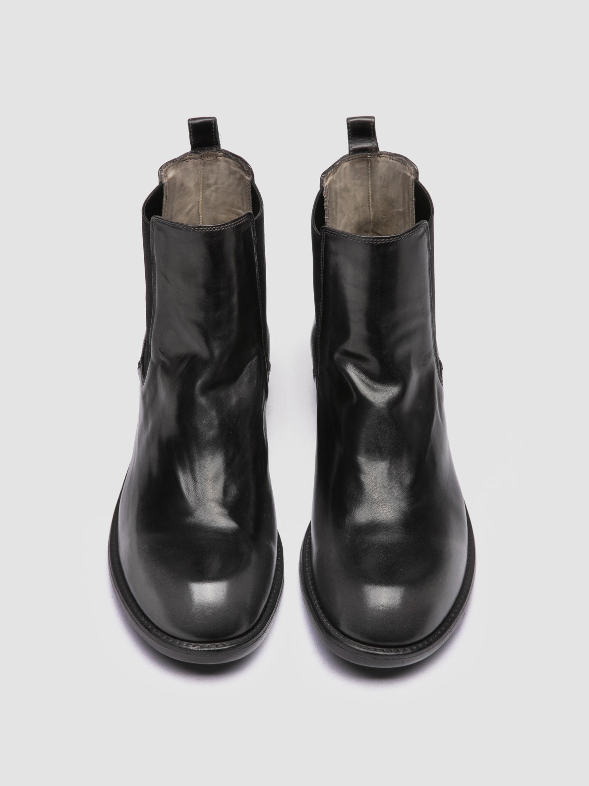 DIARY/007 PATINA NOVAK T. CAVIAR/SUPERNERO