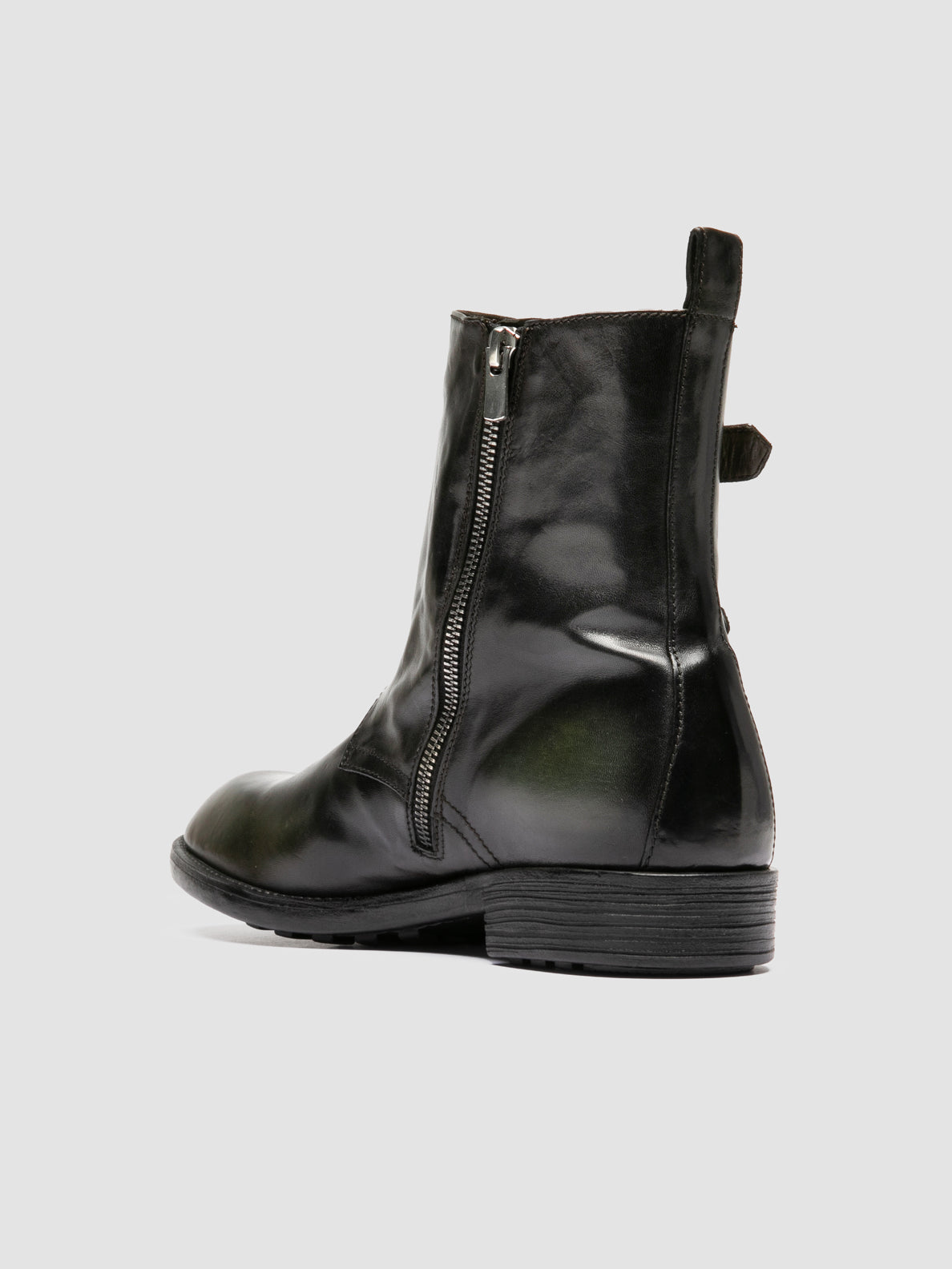 DIARY/014 PATINA NOVAK T. OLIVE/SUPERNERO