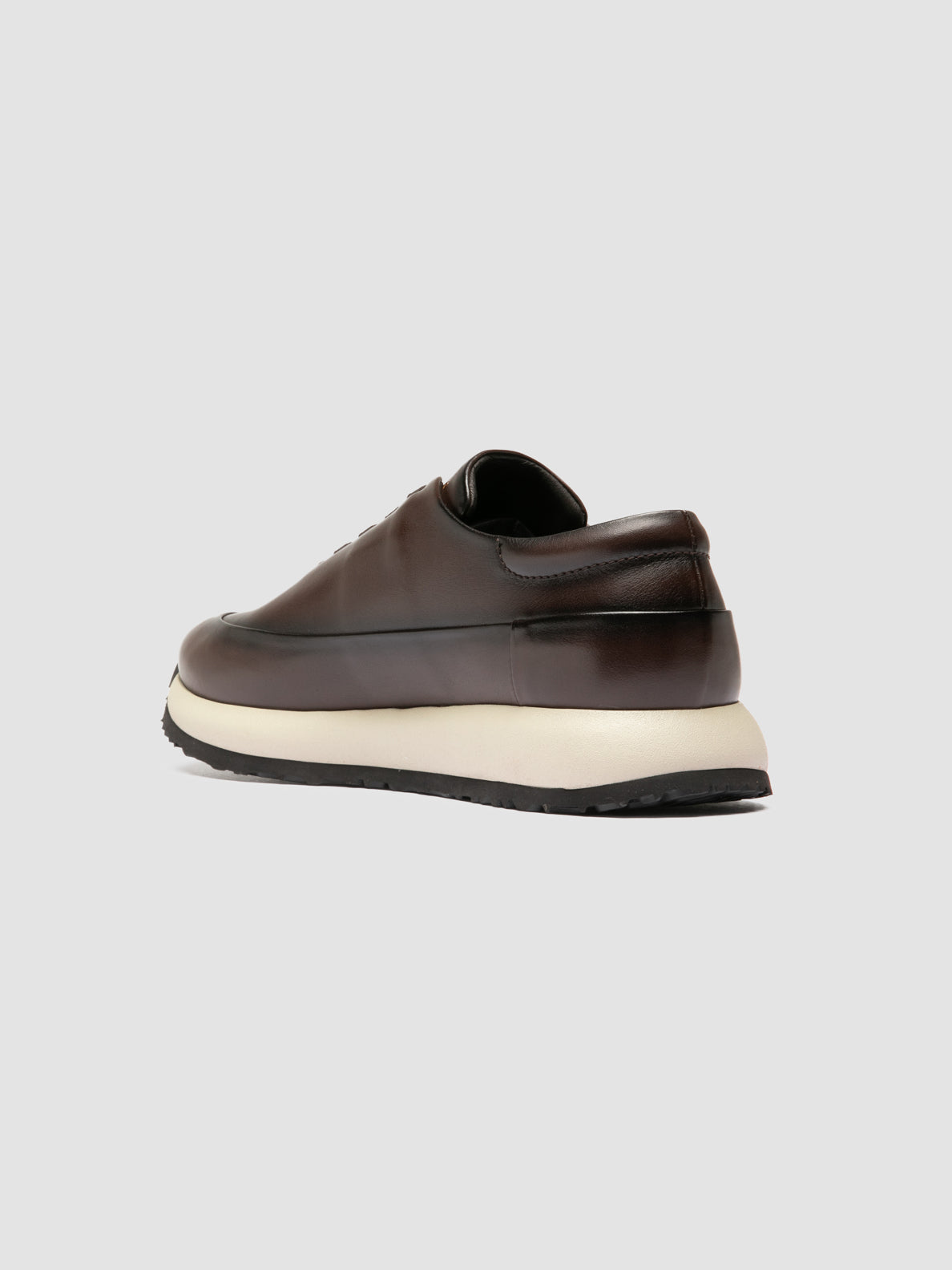 FORM/001 AERO BUTTERO NAPPA MORO_F.DO AVORIO/N