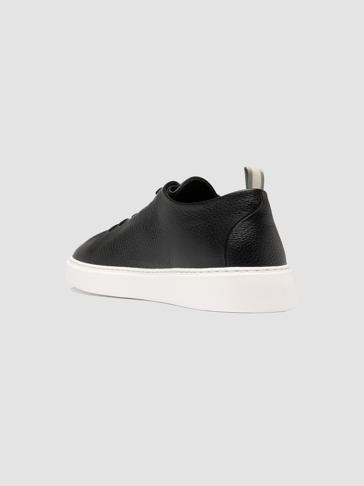 PLUMA/001 MUFLONE NERO_f.do off white
