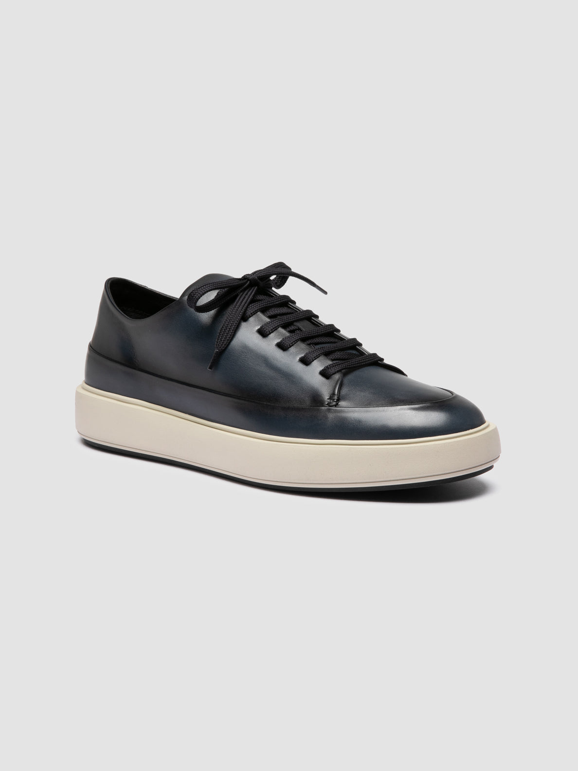 RELEASE/001 AERO BUTTERO NAPPA BLU MARINE_F.DO AVORIO/N