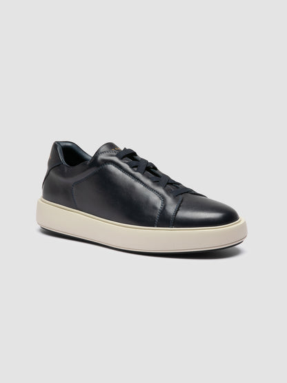 SLOUCH/001 SKIN FLAG_F.DO AVORIO/N