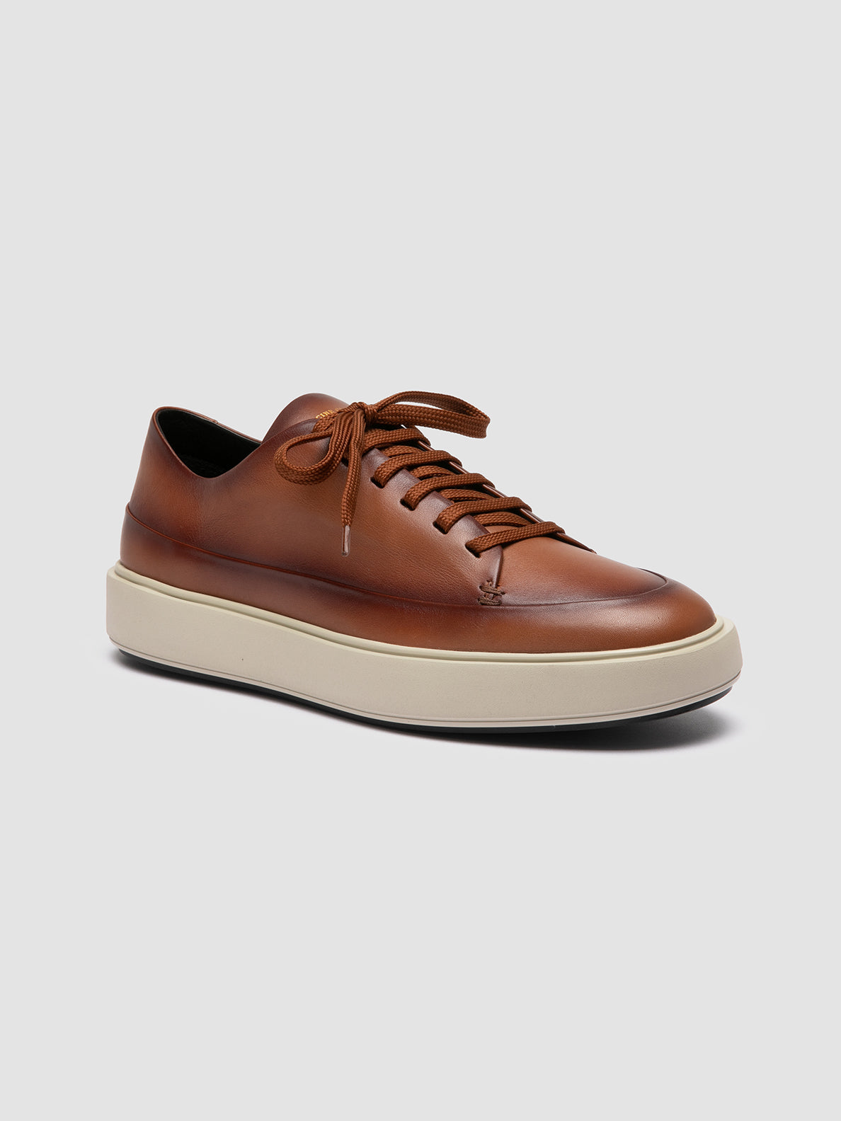 RELEASE/001 AERO BUTTERO NAPPA TAN_F.DO AVORIO/N