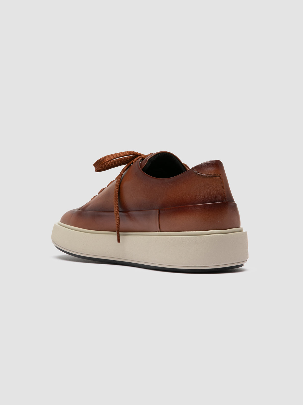 RELEASE/001 AERO BUTTERO NAPPA TAN_F.DO AVORIO/N