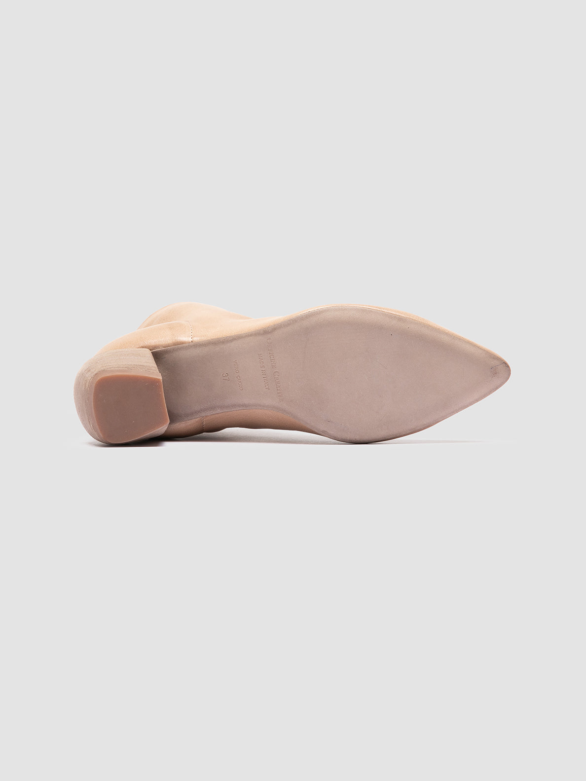 SALLY/001 IGNIS HUMUS