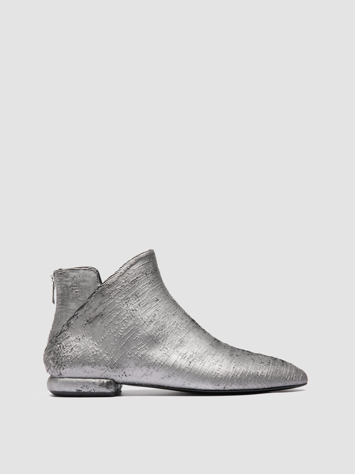 SUE 012/W MICROCUT METAL NERO/ACCIAIO