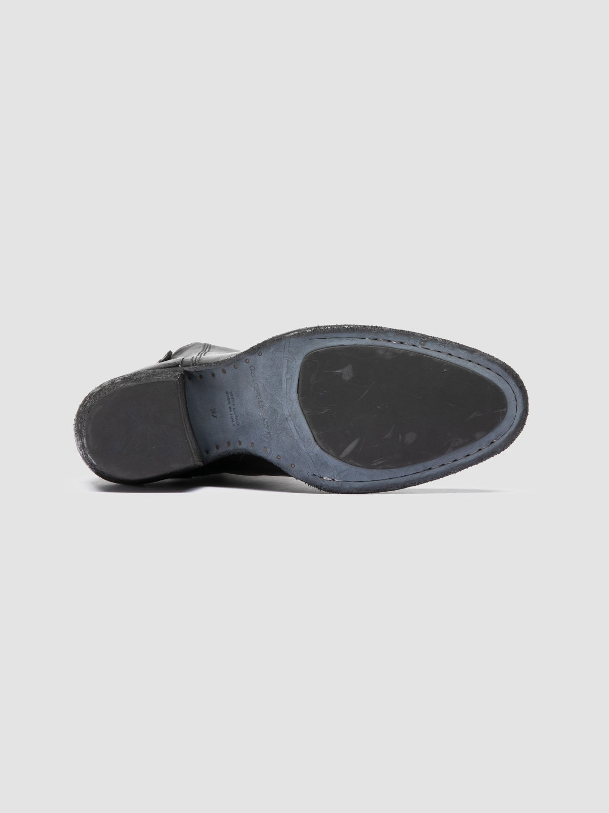 SYDNE/003 RUBOFF IGNIS T. CAVIAR/SUPERNERO