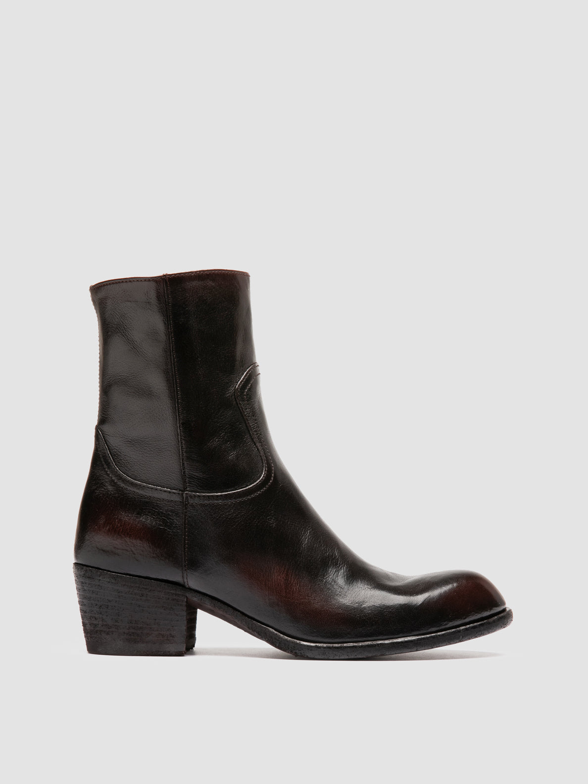 WADE/003 RUBOFF IGNIS T. OTTO/TM25