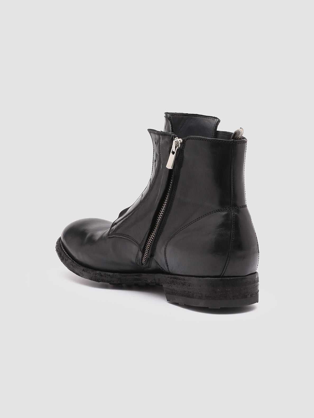 ARBUS/022 NOVAK T. NERO