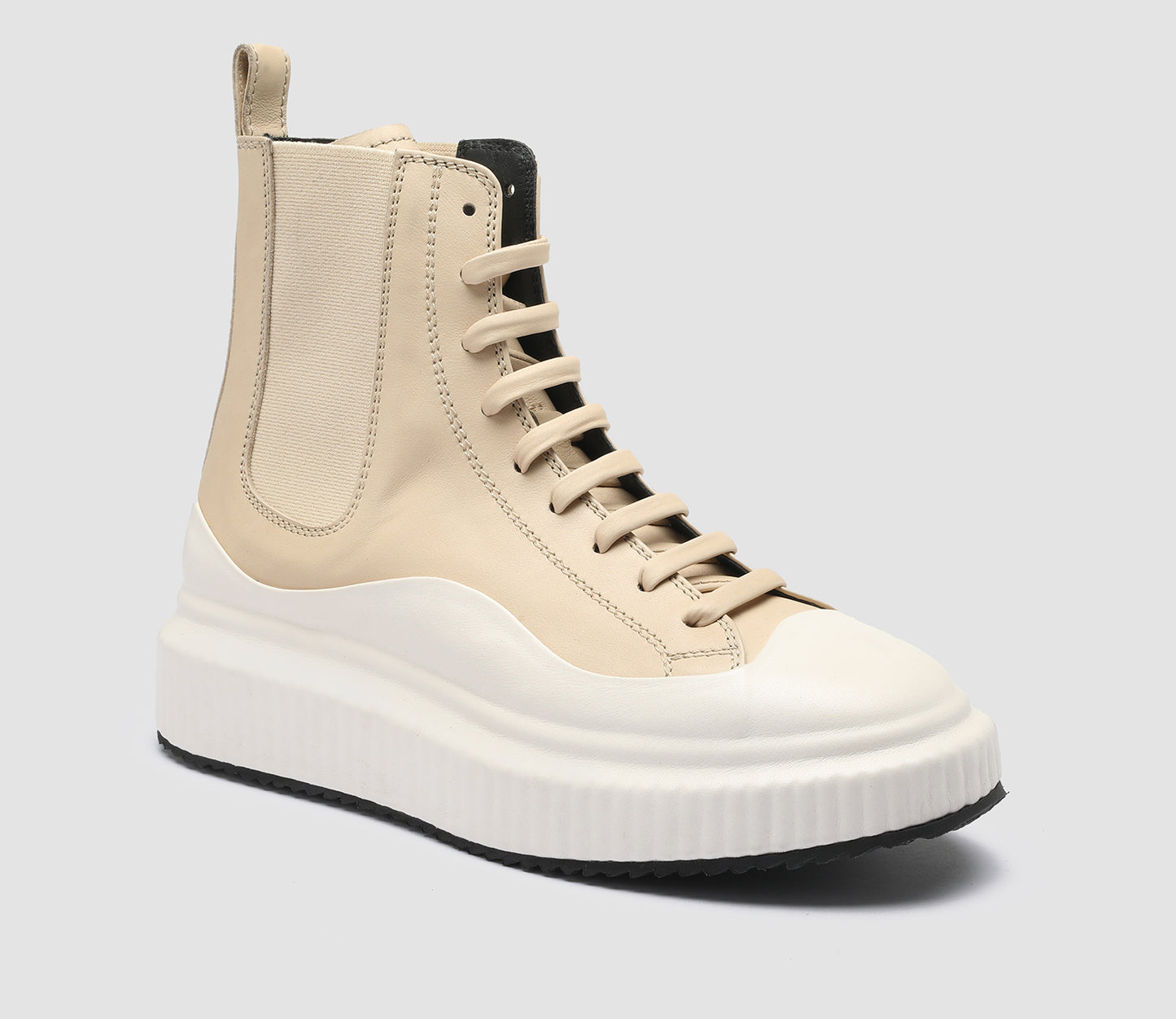 ARRAN/009 BUTTERO NAPPA CAMELIA/OAT MILK