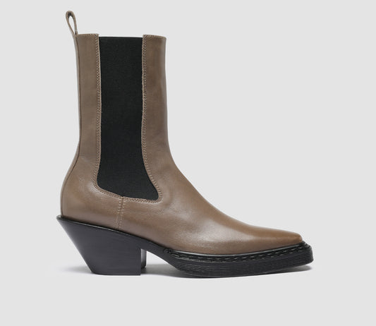 ATHENAIS/004 BUFALO OIL WALNUT