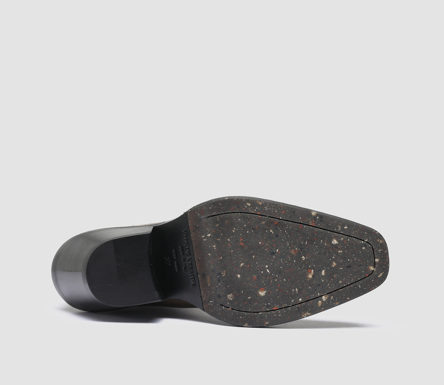 ATHENAIS/004 BUFALO OIL WALNUT